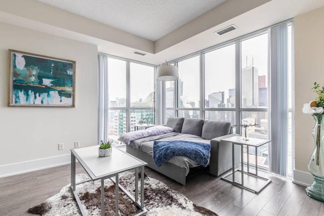 Vila Stunning Views Of Downtown - Luxury High Rise With King Bed! Toronto Exteriér fotografie