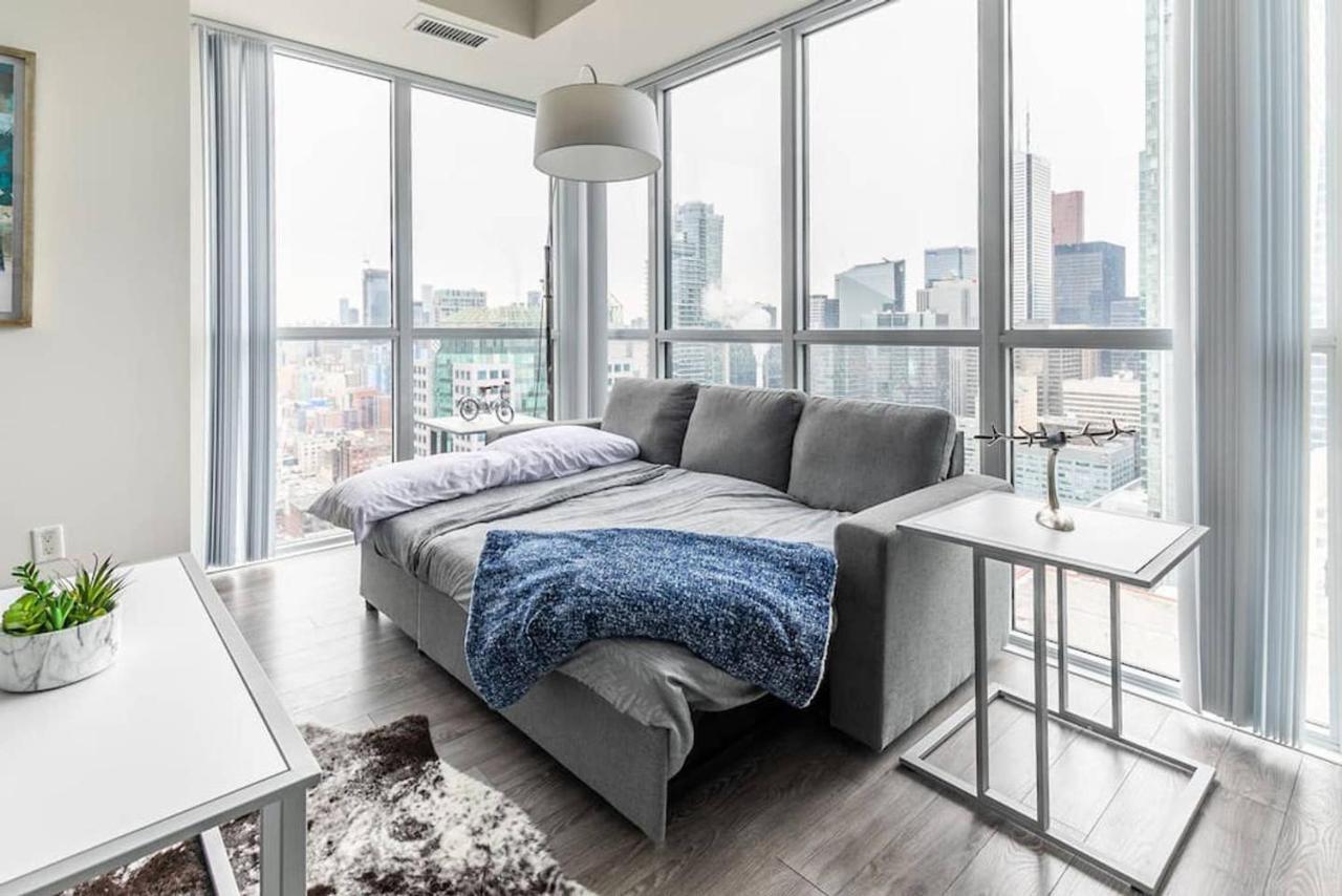 Vila Stunning Views Of Downtown - Luxury High Rise With King Bed! Toronto Exteriér fotografie